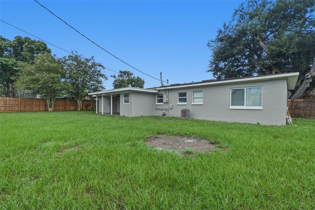 For Rent: $3,500 (6 beds, 2 baths, 1797 Square Feet)