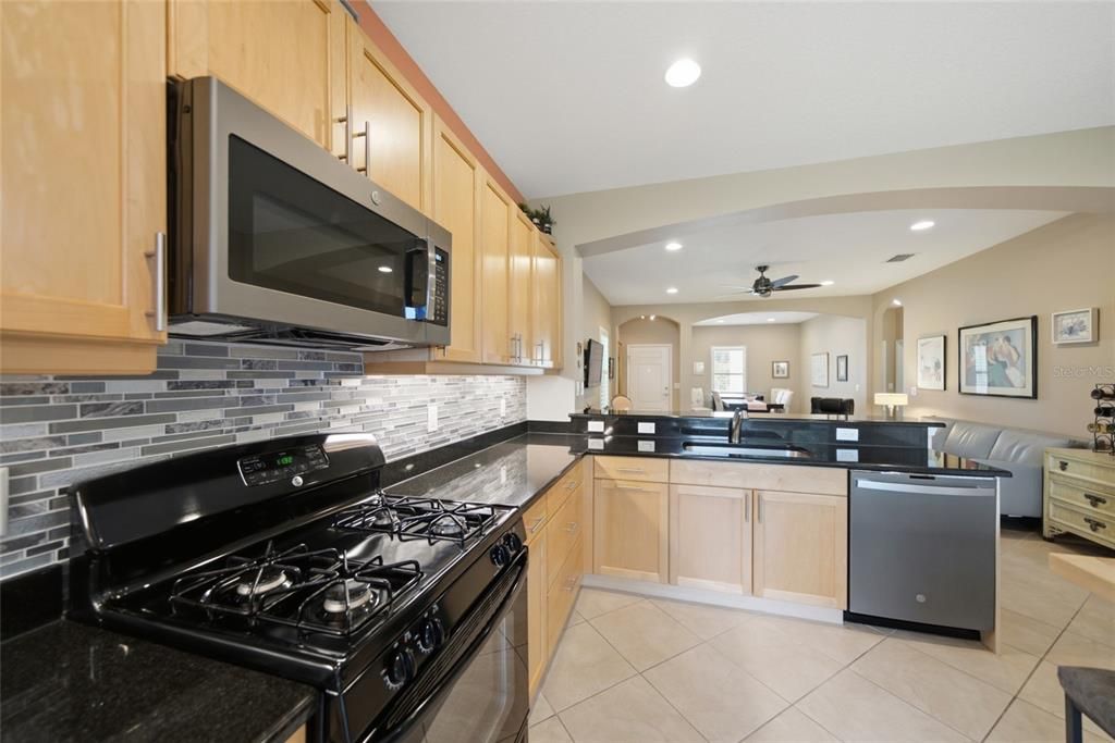 For Sale: $395,000 (3 beds, 2 baths, 1509 Square Feet)