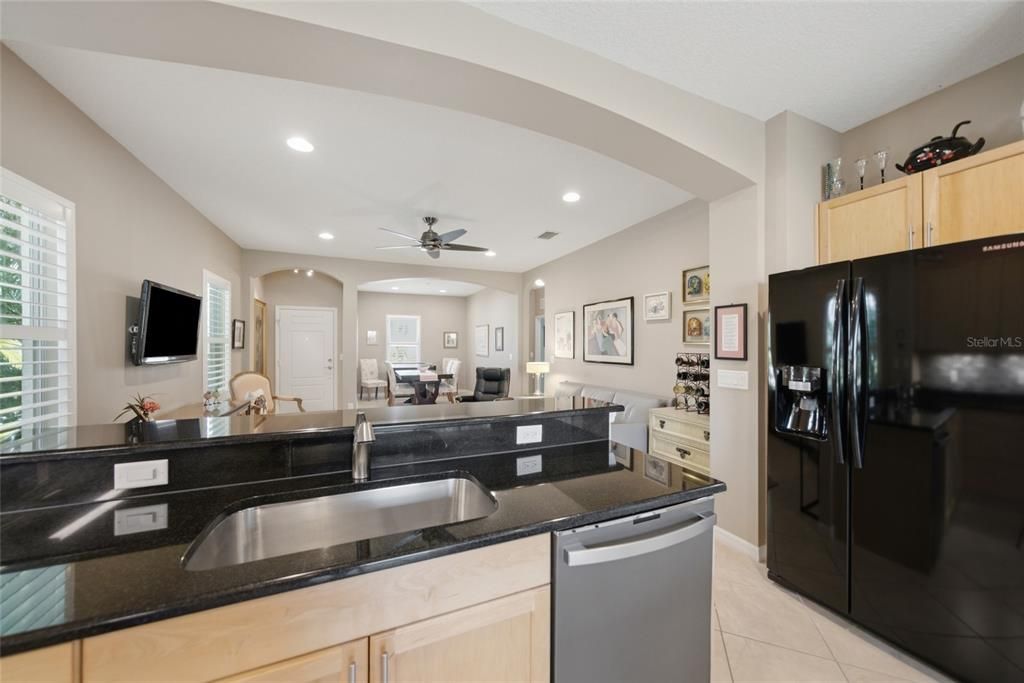 For Sale: $395,000 (3 beds, 2 baths, 1509 Square Feet)