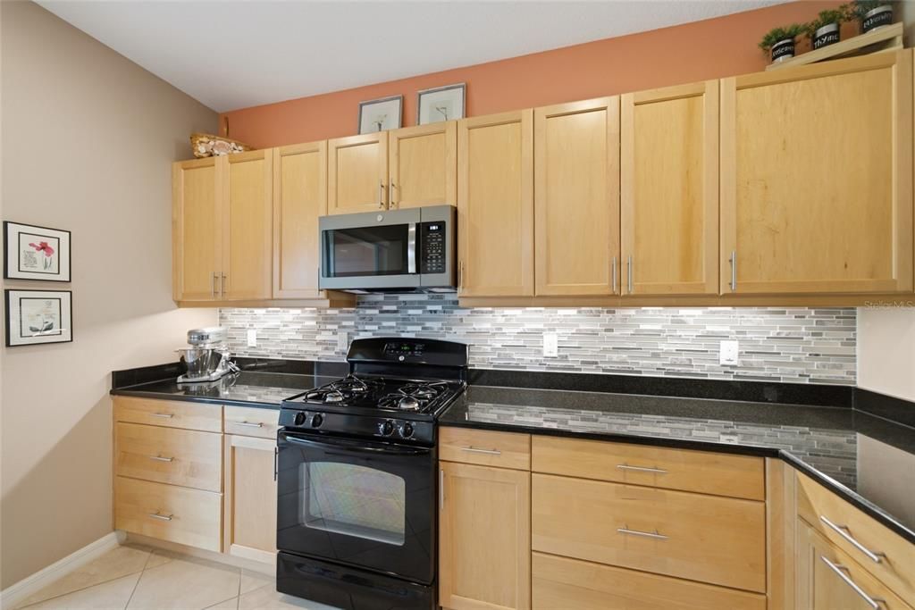 For Sale: $395,000 (3 beds, 2 baths, 1509 Square Feet)