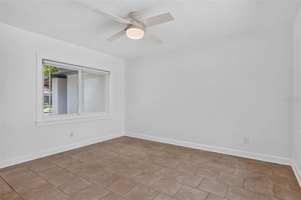For Sale: $625,000 (6 beds, 3 baths, 1894 Square Feet)