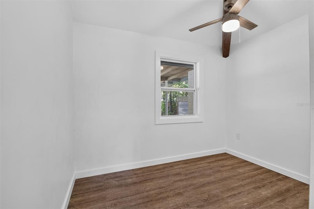 For Sale: $625,000 (6 beds, 3 baths, 1894 Square Feet)