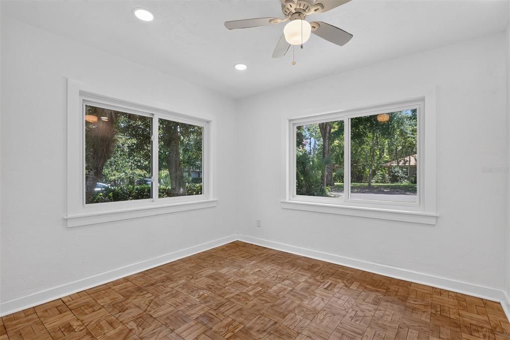 For Sale: $625,000 (6 beds, 3 baths, 1894 Square Feet)
