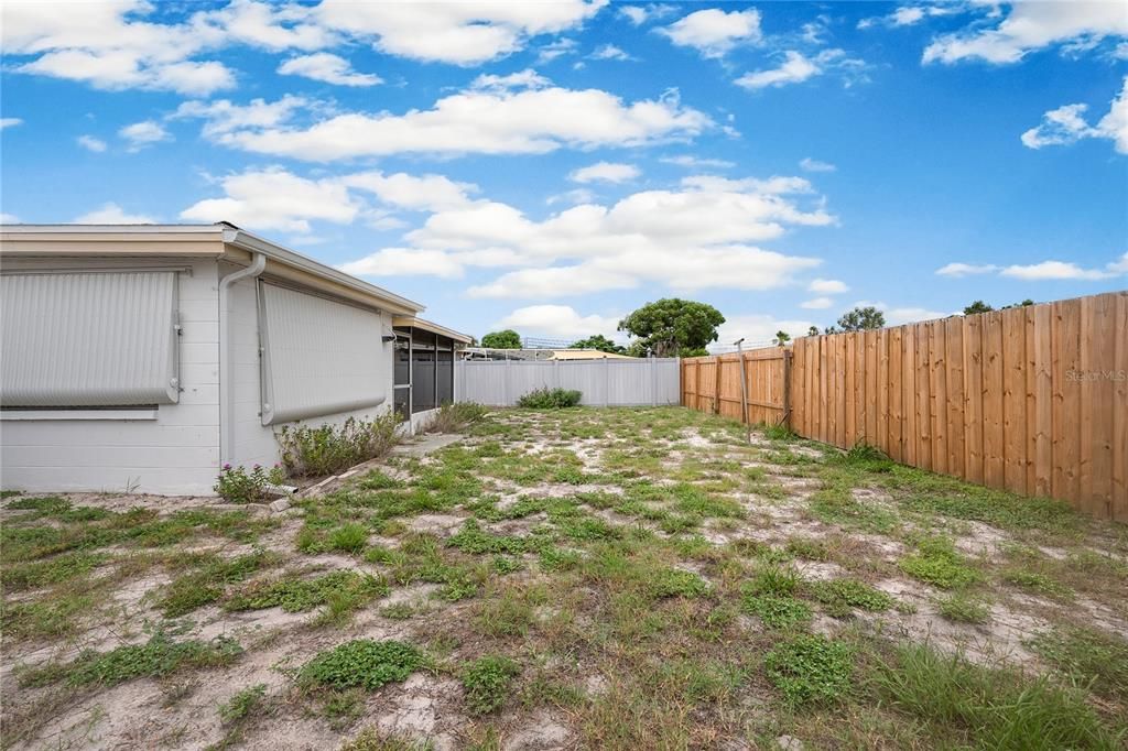 Activo con contrato: $190,000 (2 camas, 1 baños, 1136 Pies cuadrados)