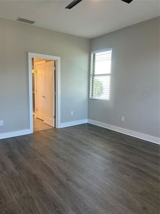 Active With Contract: $4,800 (3 beds, 3 baths, 2191 Square Feet)