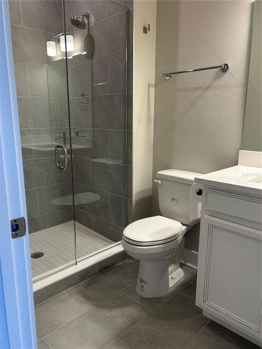 Active With Contract: $4,800 (3 beds, 3 baths, 2191 Square Feet)