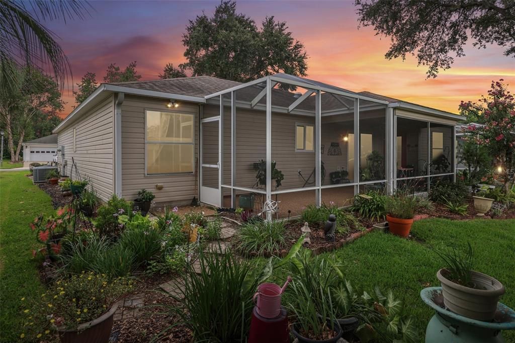 For Sale: $334,900 (3 beds, 2 baths, 1392 Square Feet)