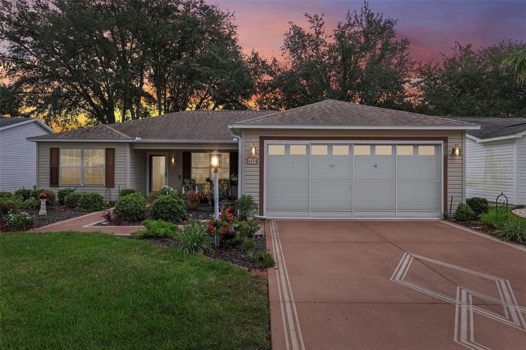 For Sale: $334,900 (3 beds, 2 baths, 1392 Square Feet)