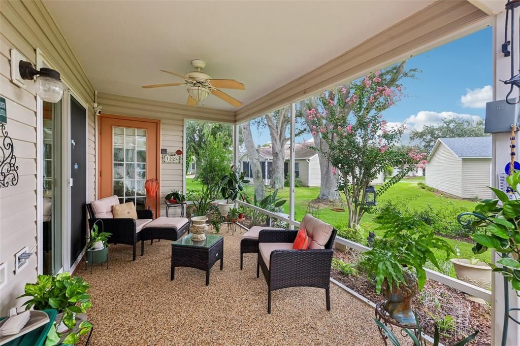 For Sale: $334,900 (3 beds, 2 baths, 1392 Square Feet)