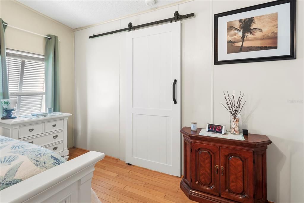 For Sale: $247,900 (2 beds, 2 baths, 1404 Square Feet)