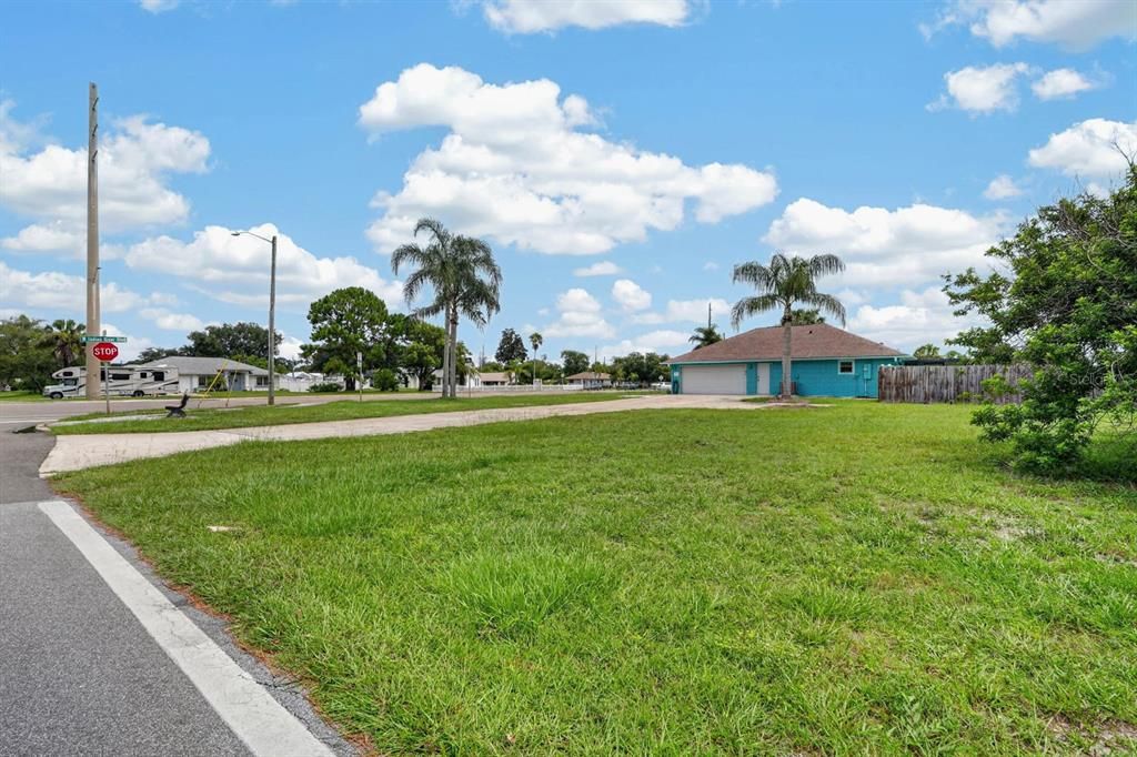 For Sale: $399,900 (3 beds, 2 baths, 1772 Square Feet)