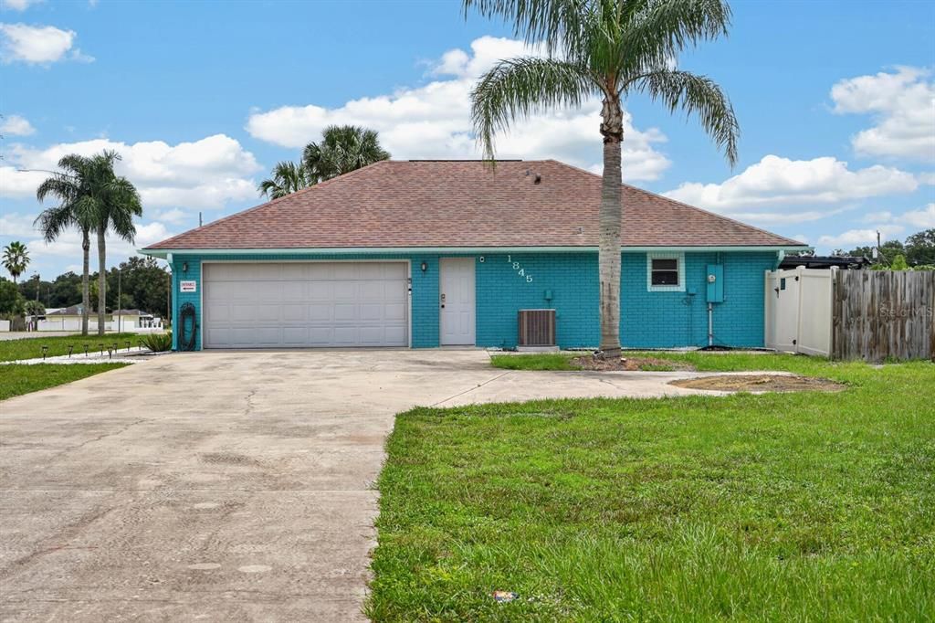 For Sale: $399,900 (3 beds, 2 baths, 1772 Square Feet)