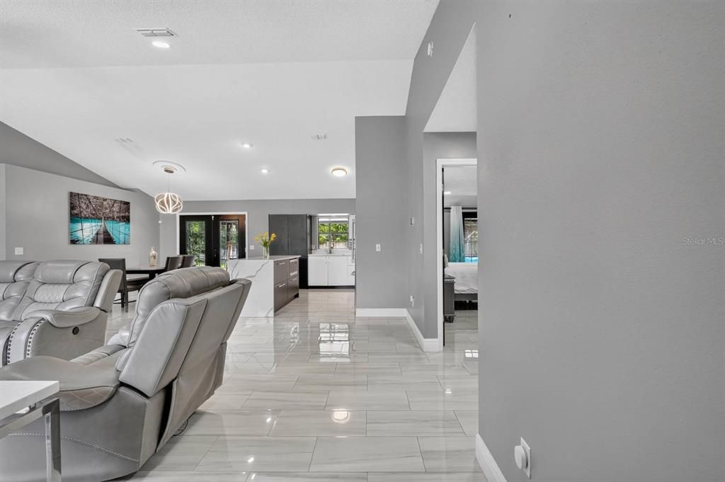 For Sale: $399,900 (3 beds, 2 baths, 1772 Square Feet)