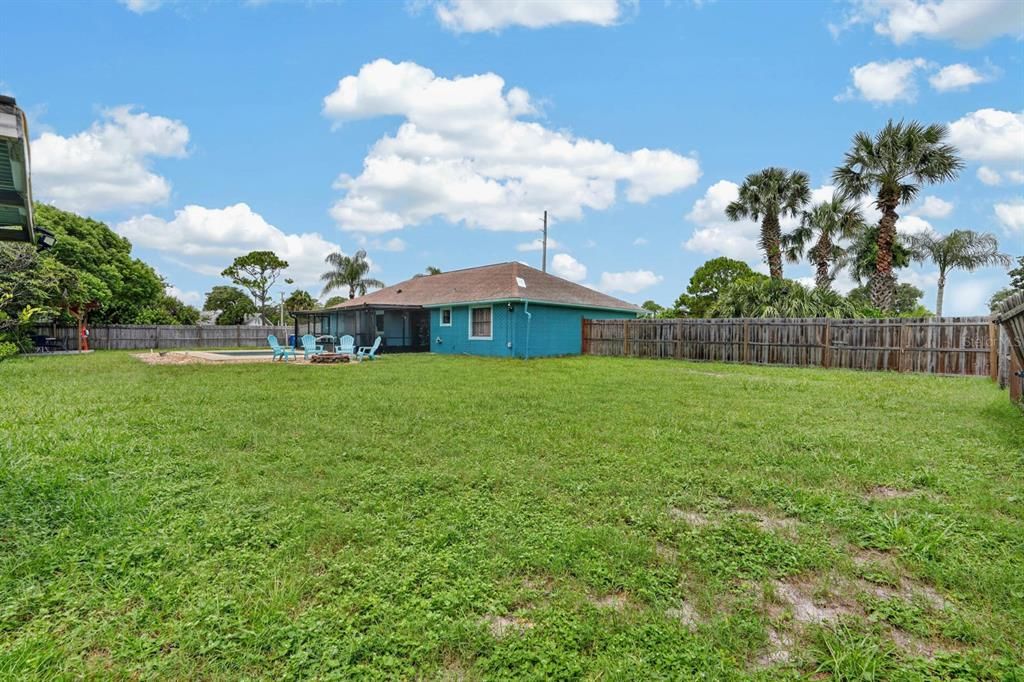 For Sale: $399,900 (3 beds, 2 baths, 1772 Square Feet)