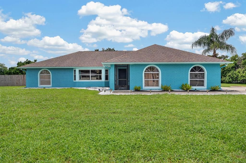 For Sale: $399,900 (3 beds, 2 baths, 1772 Square Feet)