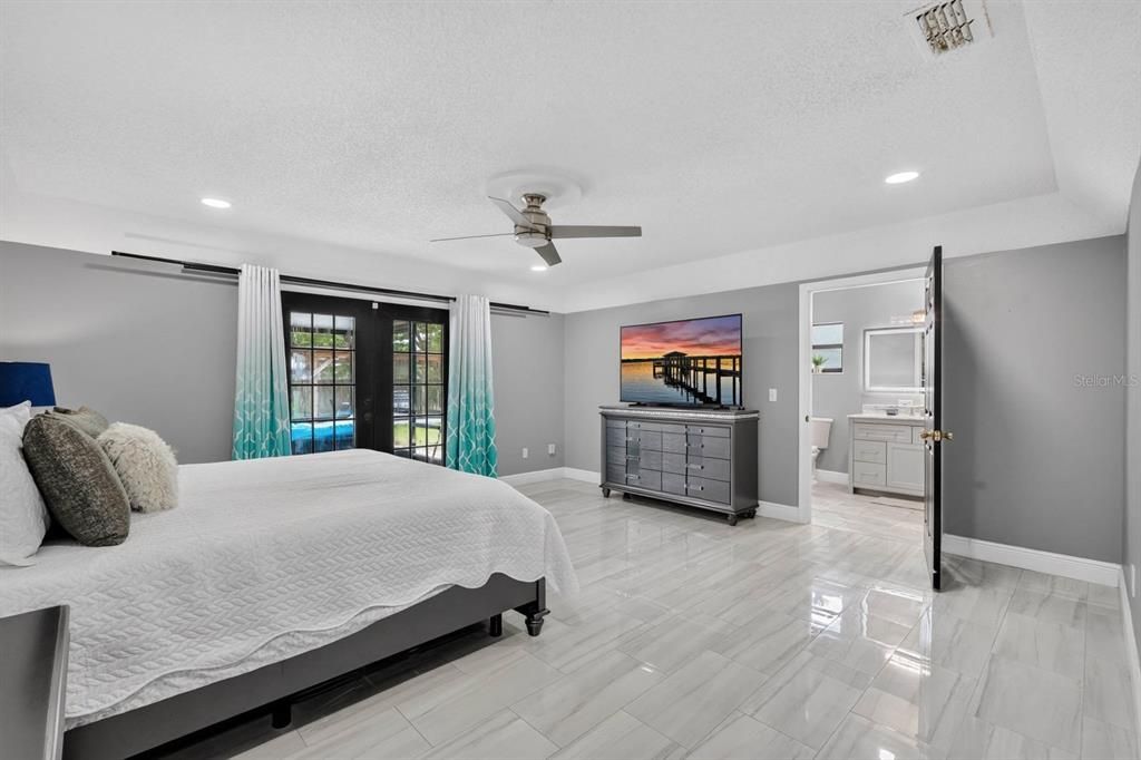 For Sale: $399,900 (3 beds, 2 baths, 1772 Square Feet)
