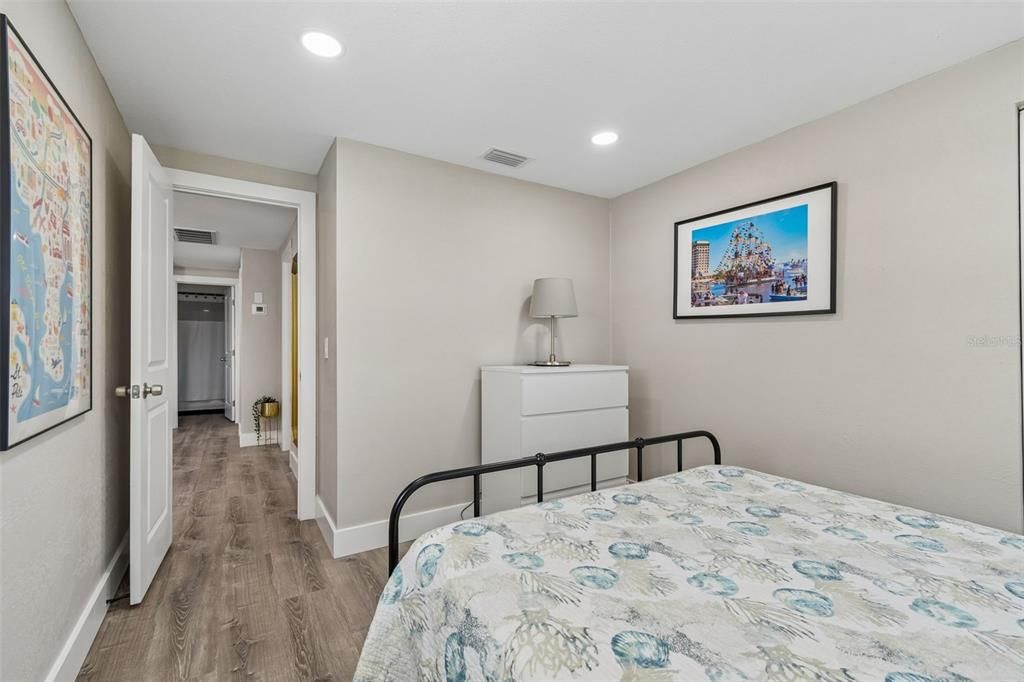 For Rent: $3,495 (4 beds, 2 baths, 1328 Square Feet)