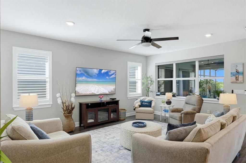 For Sale: $647,420 (2 beds, 2 baths, 1917 Square Feet)