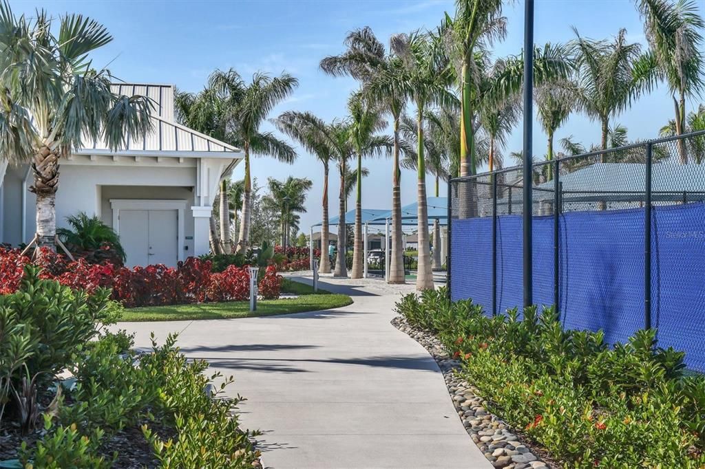 For Sale: $647,420 (2 beds, 2 baths, 1917 Square Feet)