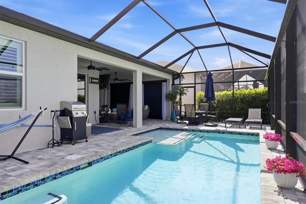 For Sale: $647,420 (2 beds, 2 baths, 1917 Square Feet)
