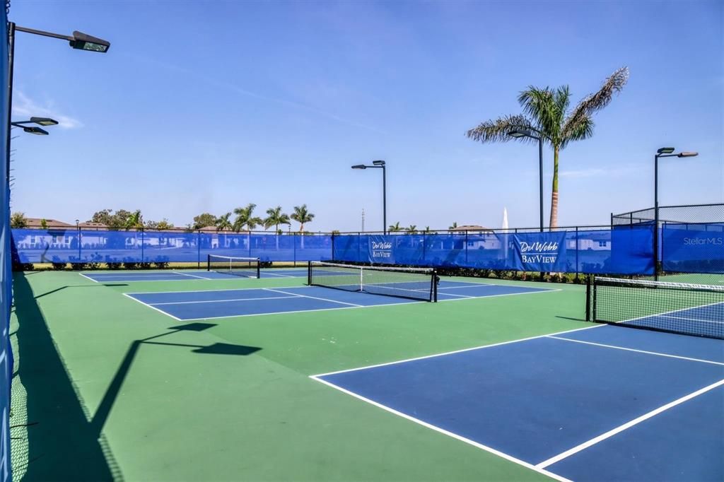 For Sale: $647,420 (2 beds, 2 baths, 1917 Square Feet)