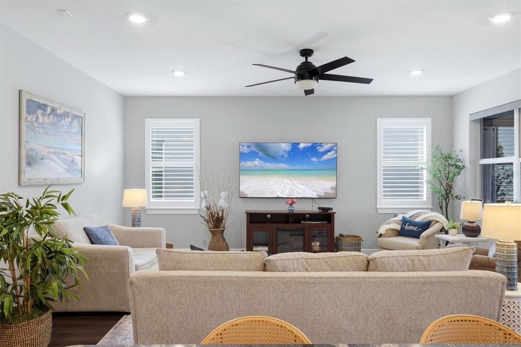 For Sale: $647,420 (2 beds, 2 baths, 1917 Square Feet)