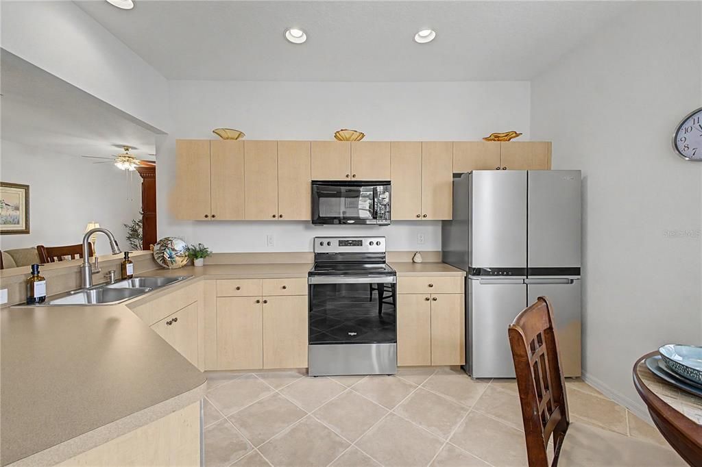En Venta: $249,000 (2 camas, 2 baños, 1226 Pies cuadrados)