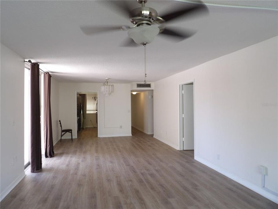 En Venta: $219,000 (2 camas, 2 baños, 1200 Pies cuadrados)