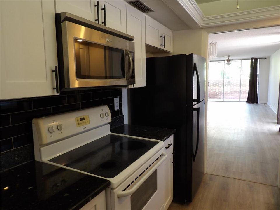 En Venta: $219,000 (2 camas, 2 baños, 1200 Pies cuadrados)