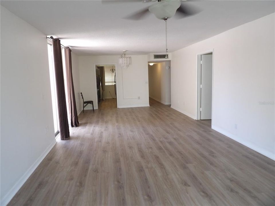 En Venta: $219,000 (2 camas, 2 baños, 1200 Pies cuadrados)