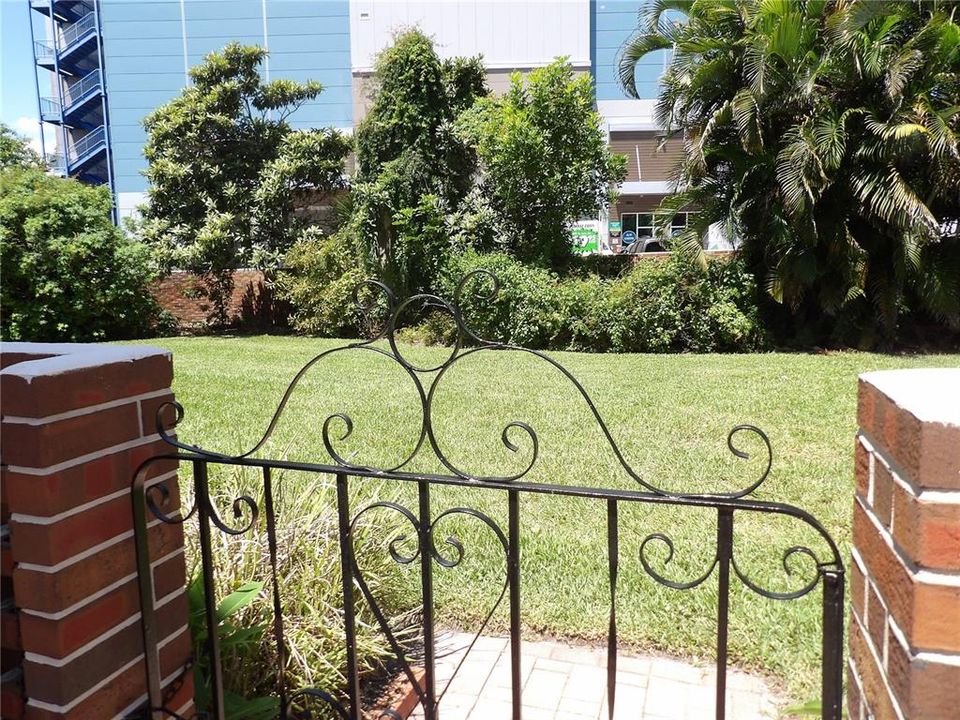 En Venta: $219,000 (2 camas, 2 baños, 1200 Pies cuadrados)