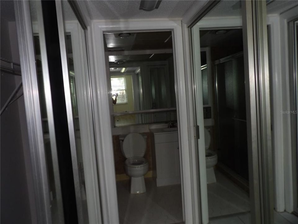 En Venta: $219,000 (2 camas, 2 baños, 1200 Pies cuadrados)