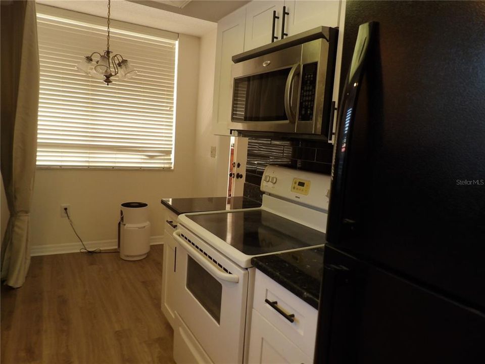 En Venta: $219,000 (2 camas, 2 baños, 1200 Pies cuadrados)