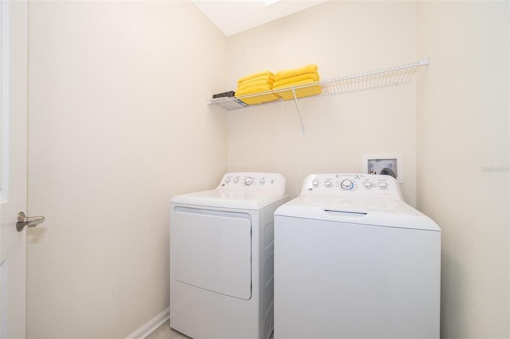 En Venta: $249,800 (2 camas, 2 baños, 1388 Pies cuadrados)