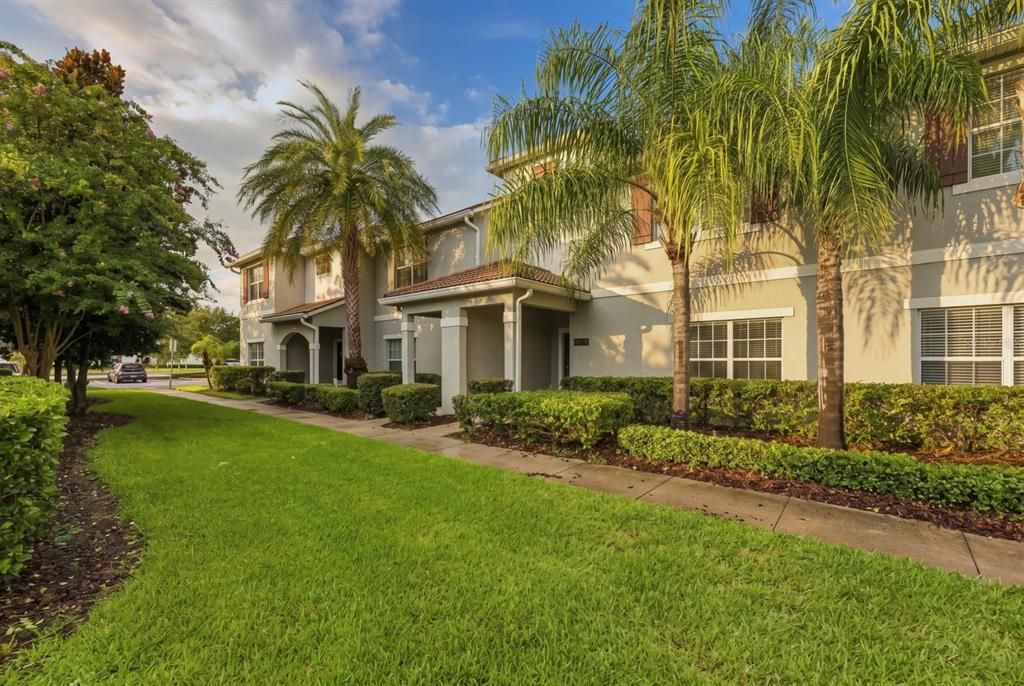 For Sale: $499,000 (4 beds, 3 baths, 1914 Square Feet)