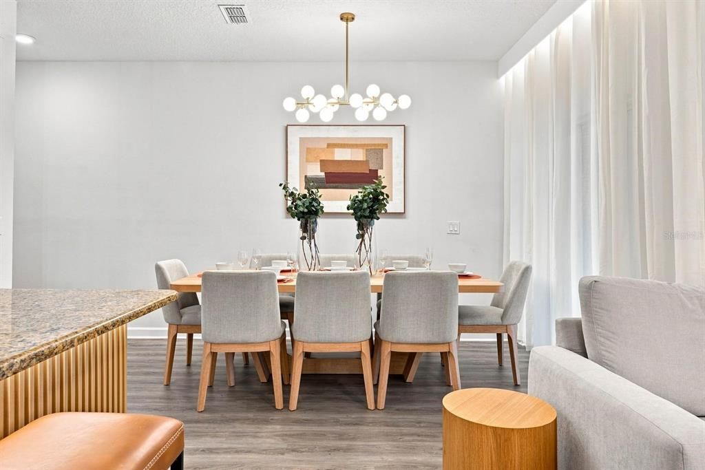 For Sale: $499,000 (4 beds, 3 baths, 1914 Square Feet)