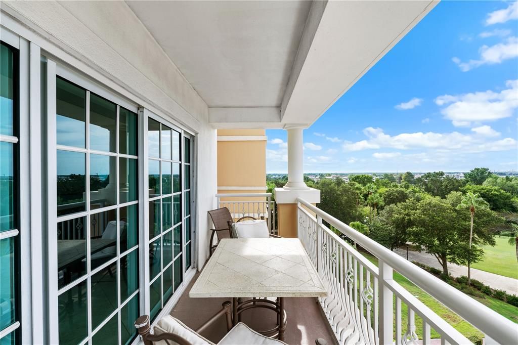 En Venta: $325,000 (2 camas, 2 baños, 1430 Pies cuadrados)