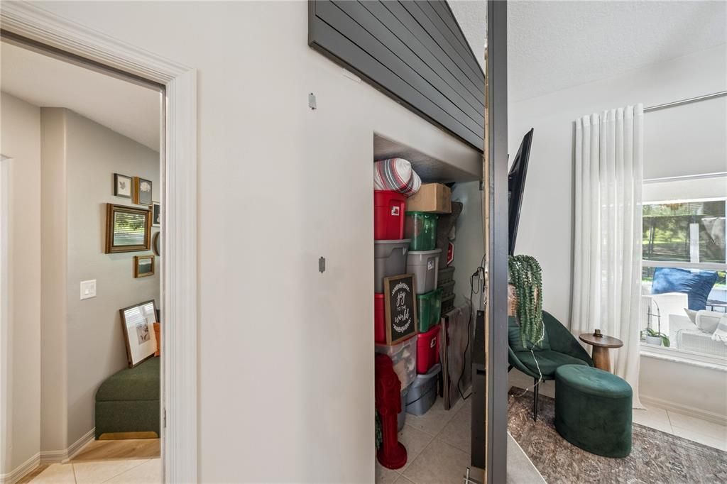 En Venta: $437,500 (3 camas, 2 baños, 2050 Pies cuadrados)
