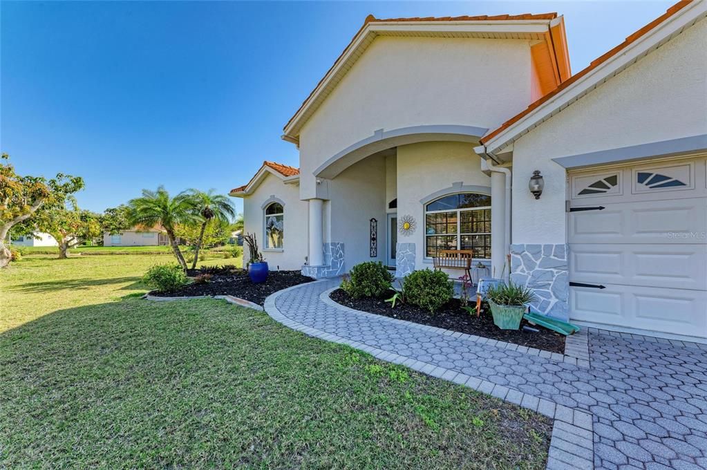 For Sale: $497,000 (3 beds, 2 baths, 2142 Square Feet)