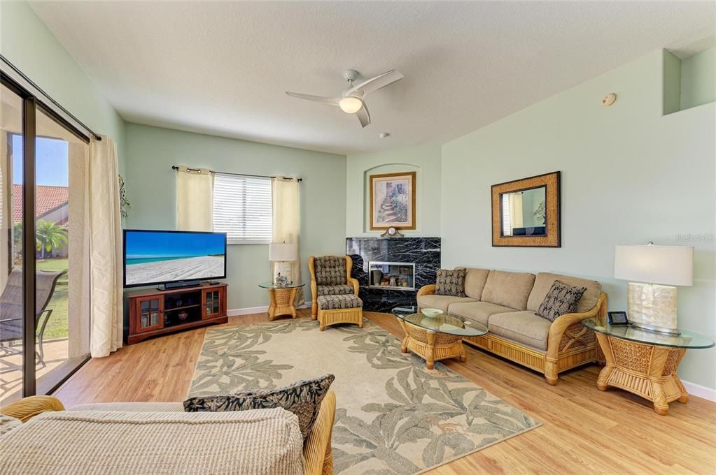 For Sale: $497,000 (3 beds, 2 baths, 2142 Square Feet)