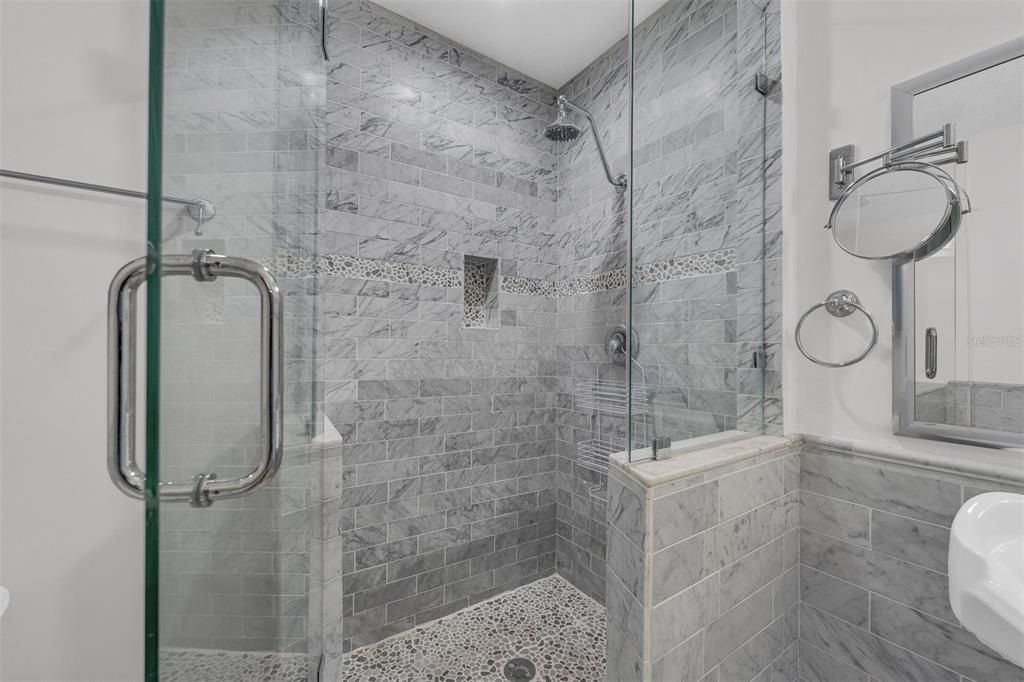 En Venta: $265,000 (3 camas, 2 baños, 1640 Pies cuadrados)