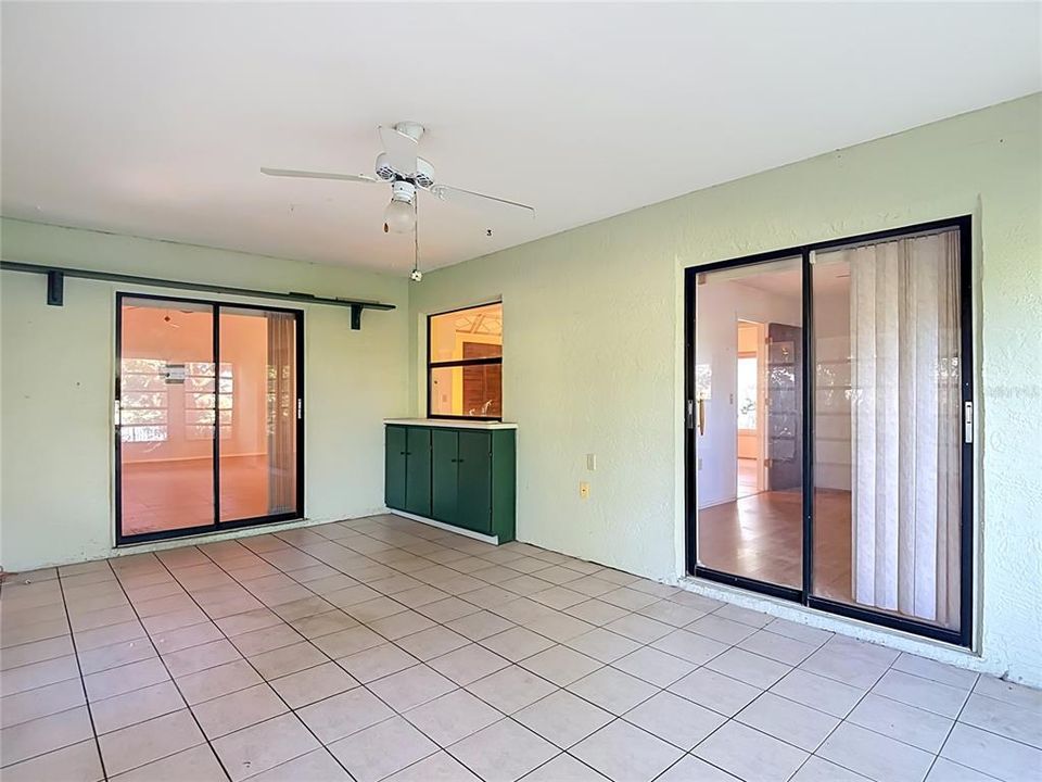 Activo con contrato: $227,500 (3 camas, 2 baños, 1487 Pies cuadrados)
