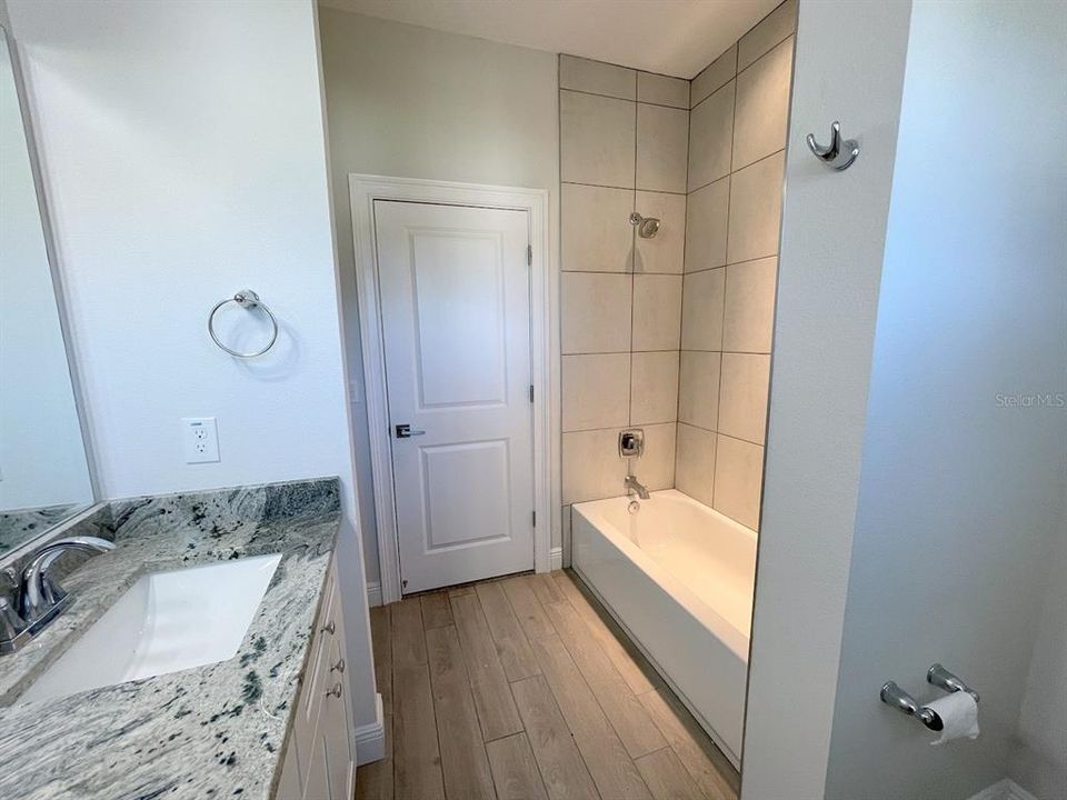 For Rent: $3,900 (3 beds, 2 baths, 1912 Square Feet)