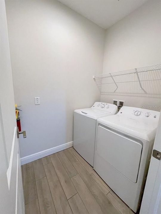 For Rent: $3,900 (3 beds, 2 baths, 1912 Square Feet)