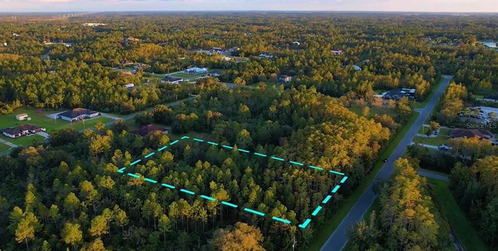 На продажу: $105,000 (1.03 acres)
