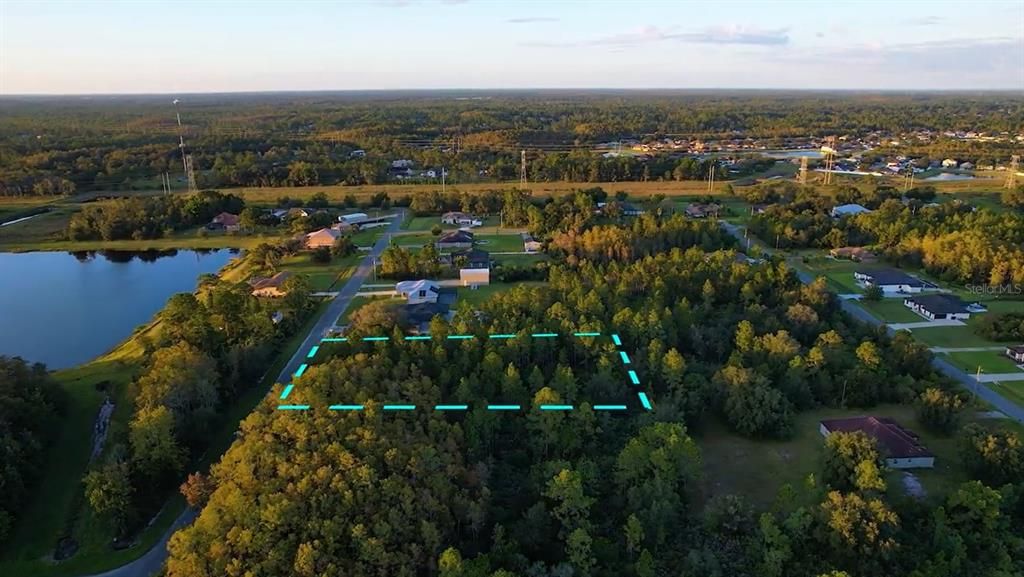 На продажу: $105,000 (1.03 acres)