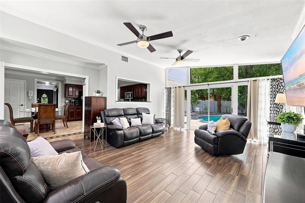 For Sale: $545,000 (4 beds, 2 baths, 2016 Square Feet)