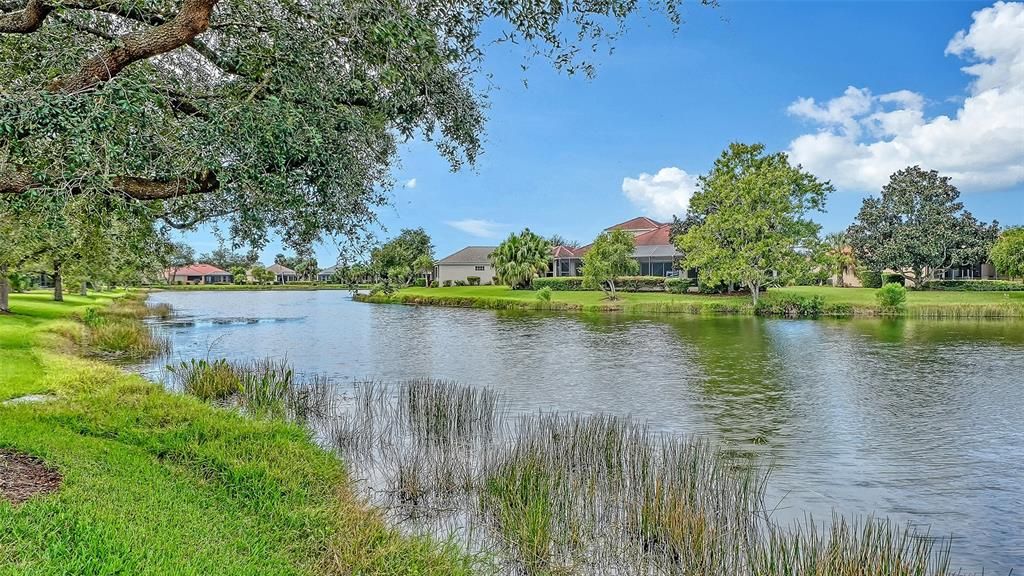 Active With Contract: $639,000 (3 beds, 3 baths, 2222 Square Feet)