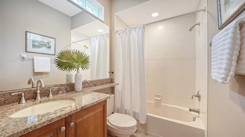 Active With Contract: $639,000 (3 beds, 3 baths, 2222 Square Feet)