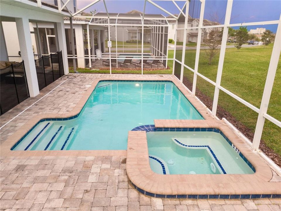 For Sale: $699,000 (8 beds, 5 baths, 3909 Square Feet)